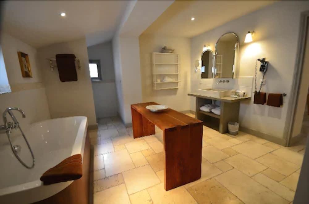 Hotel Baumaniere Les Baux De Provence Εξωτερικό φωτογραφία